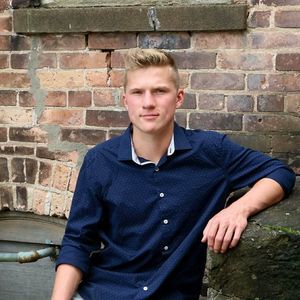 Meet your Posher, Brett